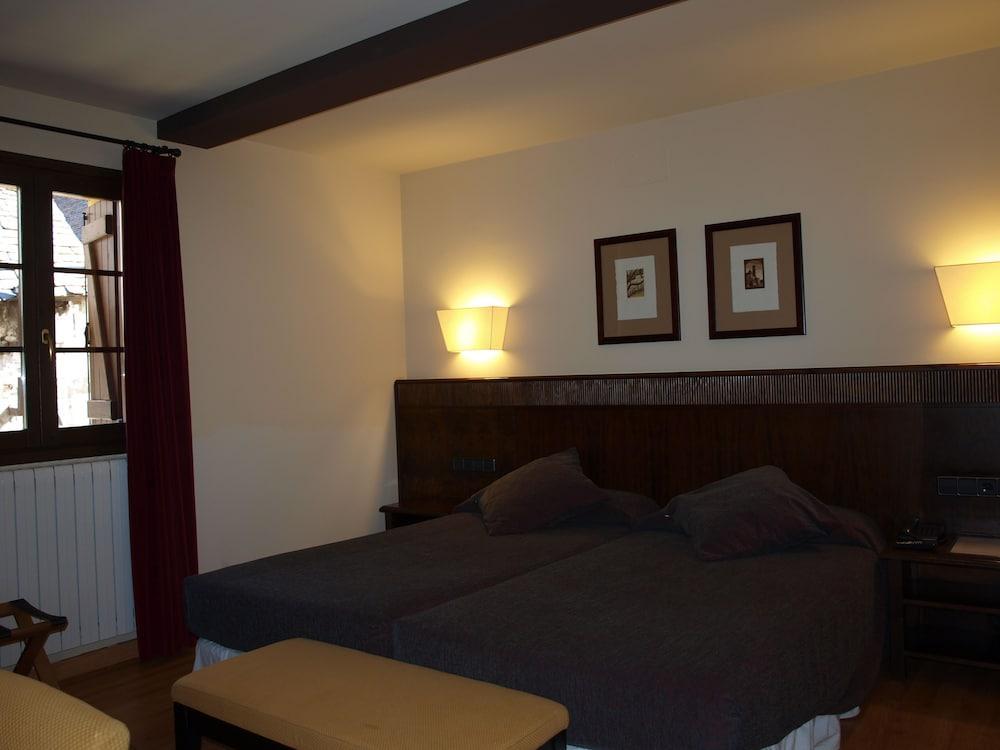 Hotel Valle De Izas Sallent de Gállego Extérieur photo