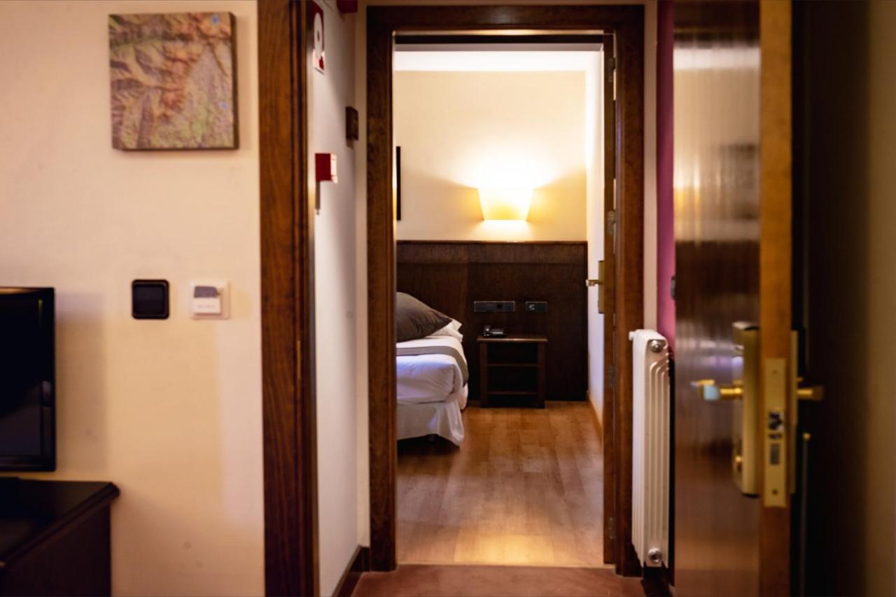 Hotel Valle De Izas Sallent de Gállego Extérieur photo