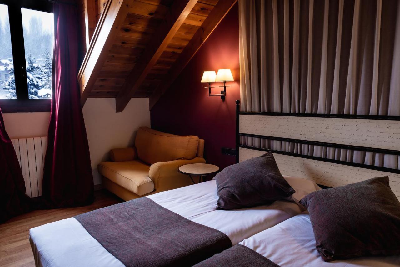 Hotel Valle De Izas Sallent de Gállego Extérieur photo