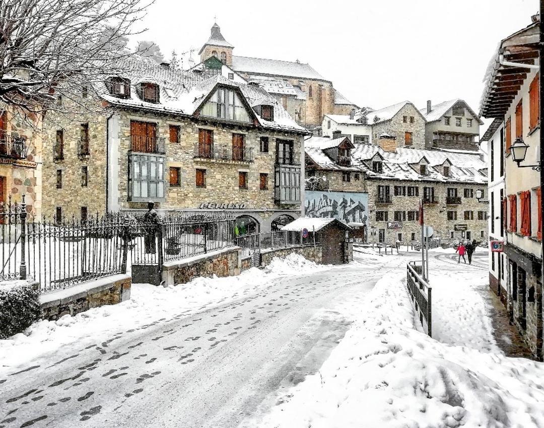 Hotel Valle De Izas Sallent de Gállego Extérieur photo